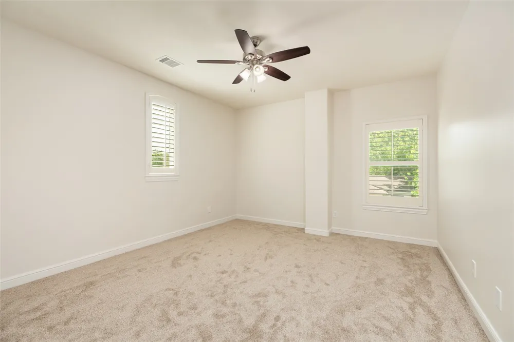 9406 Bevlyn Dr, Houston, TX 77025