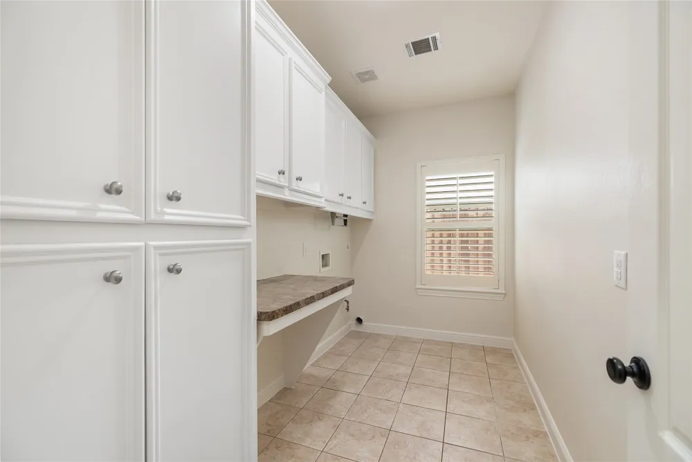 9406 Bevlyn Dr, Houston, TX 77025