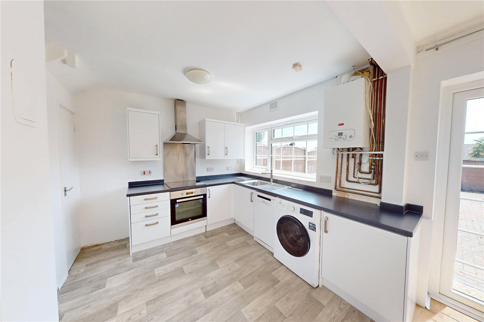 Abbotts Drive, Stanford-le-Hope, Essex, SS17 Image 4