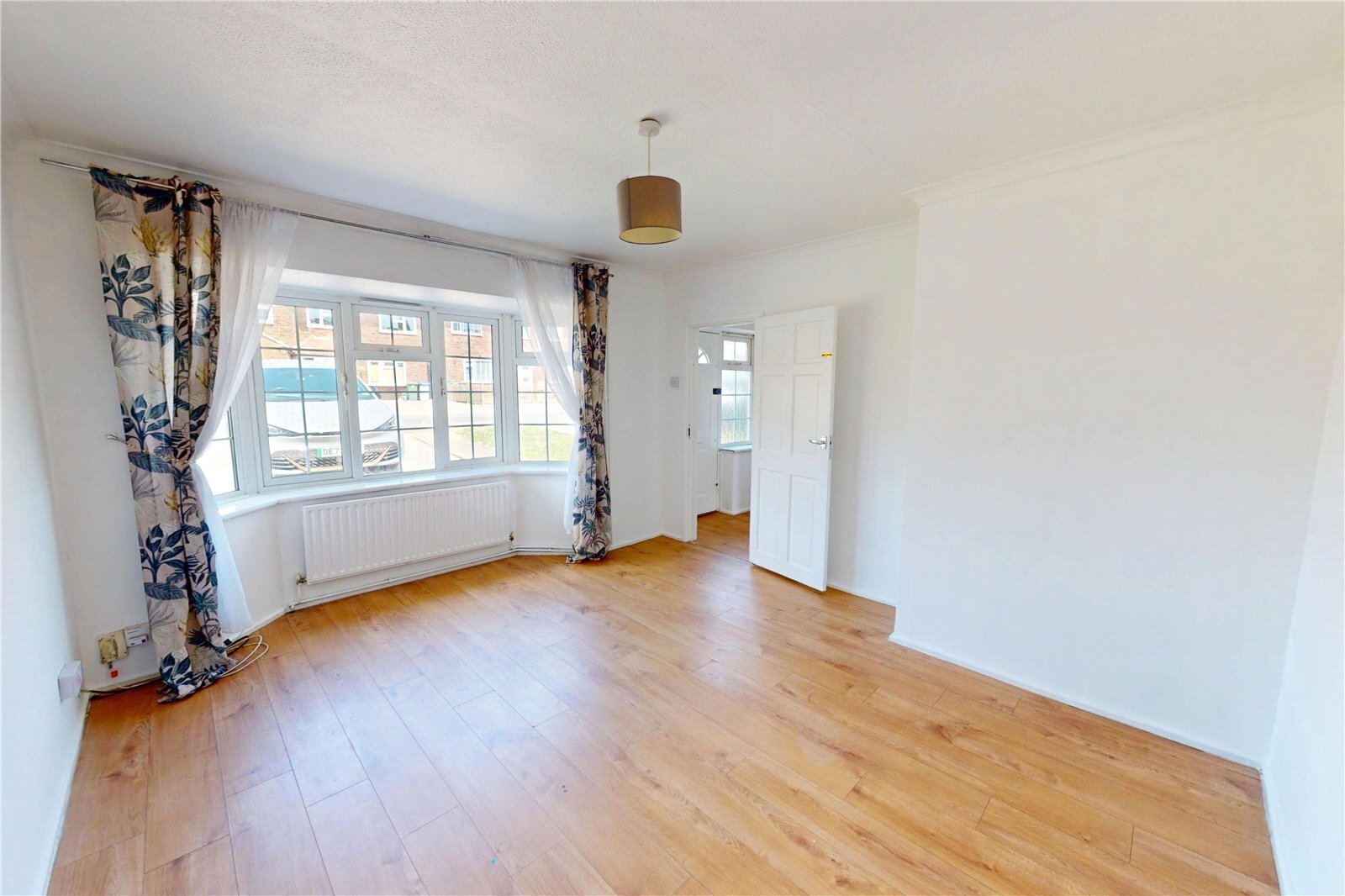 Abbotts Drive, Stanford-le-Hope, Essex, SS17 Image 6