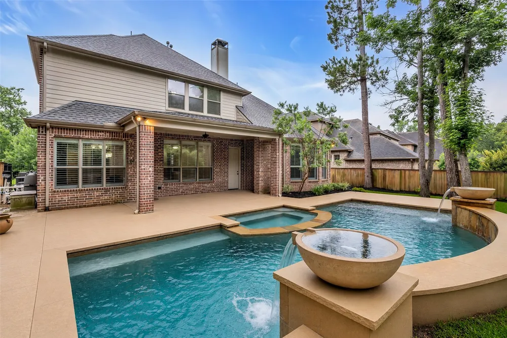 107 N Almondell Circle, The Woodlands, TX 77354
