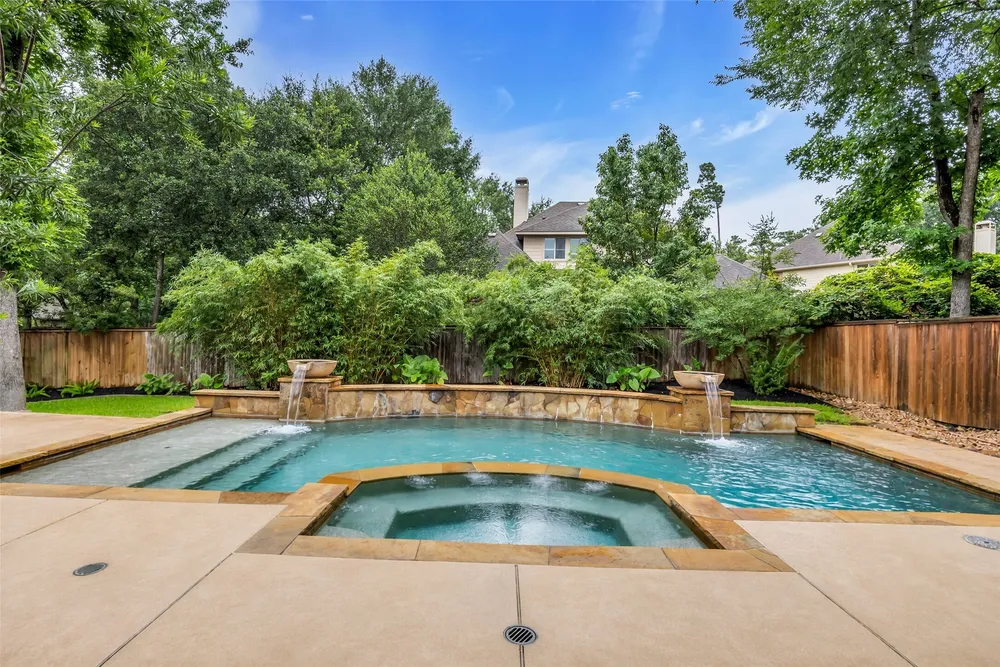 107 N Almondell Circle, The Woodlands, TX 77354