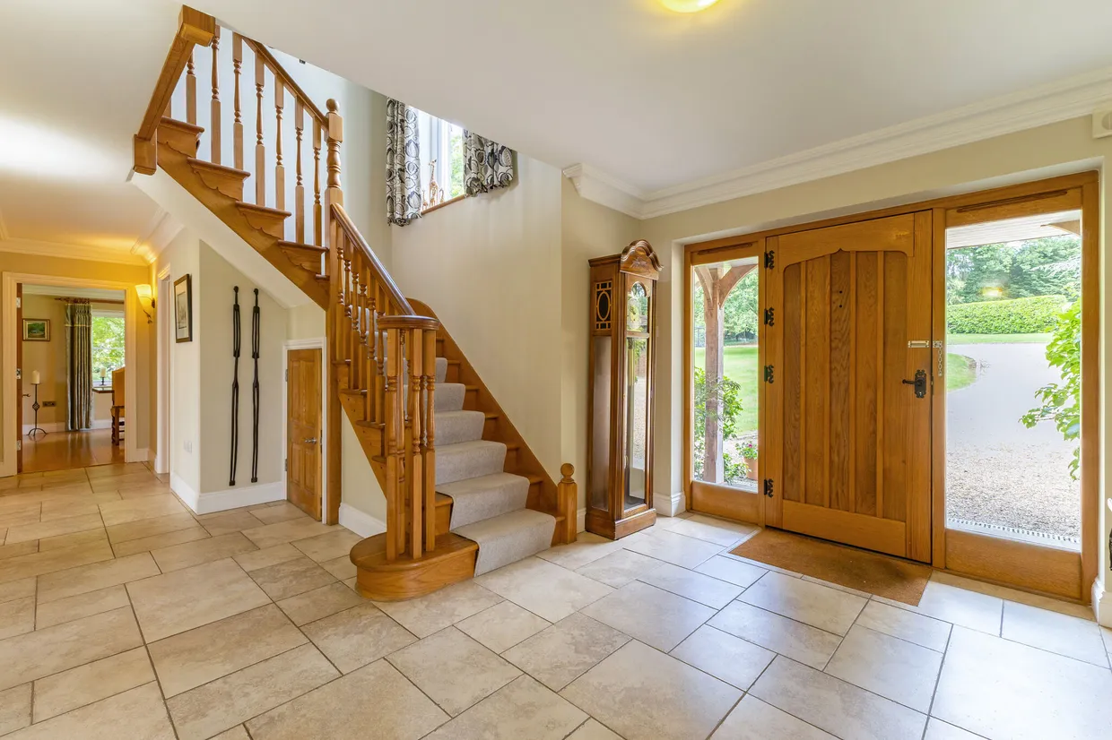 Bradcutts Lane, Cookham, Maidenhead, SL6 photo 8