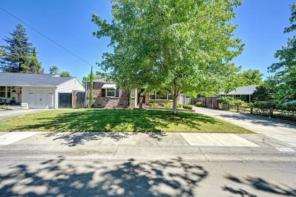 5712 McAdoo Ave, Sacramento, CA 95819
