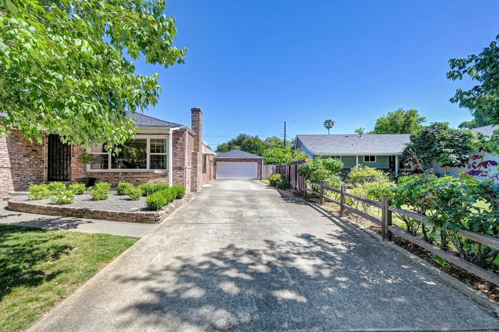 5712 McAdoo Ave, Sacramento, CA 95819