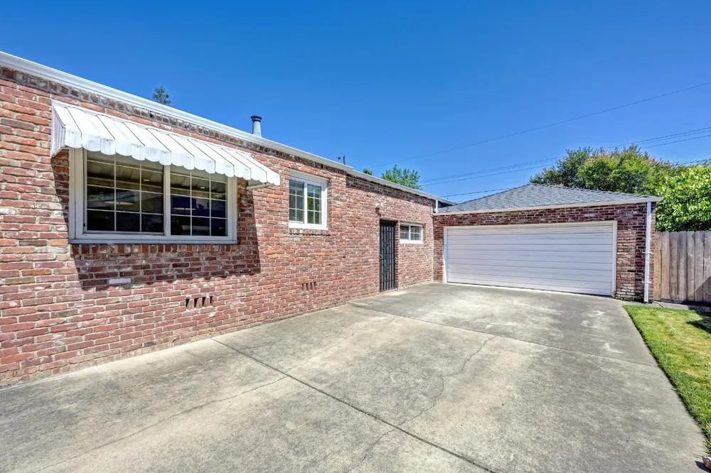 5712 McAdoo Ave, Sacramento, CA 95819