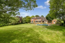 Bradcutts Lane, Cookham, Maidenhead, SL6 photo 15