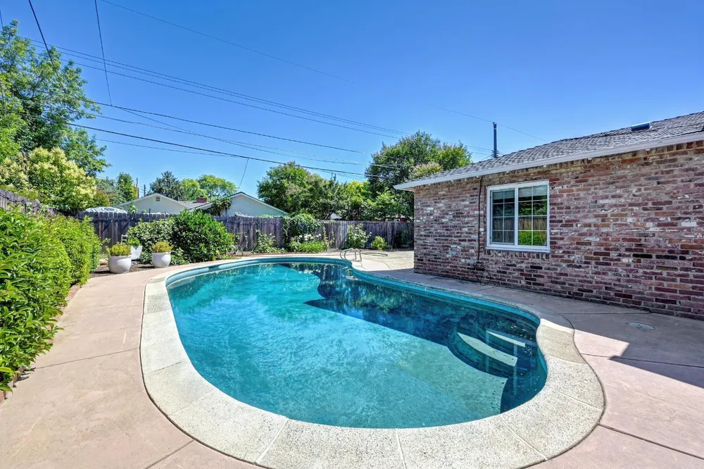 5712 McAdoo Ave, Sacramento, CA 95819