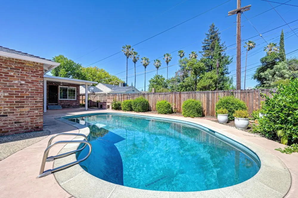 5712 McAdoo Ave, Sacramento, CA 95819