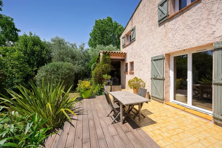 Vence (Cayrons), 06140, France