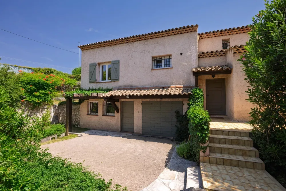 Vence (Cayrons), 06140, France
