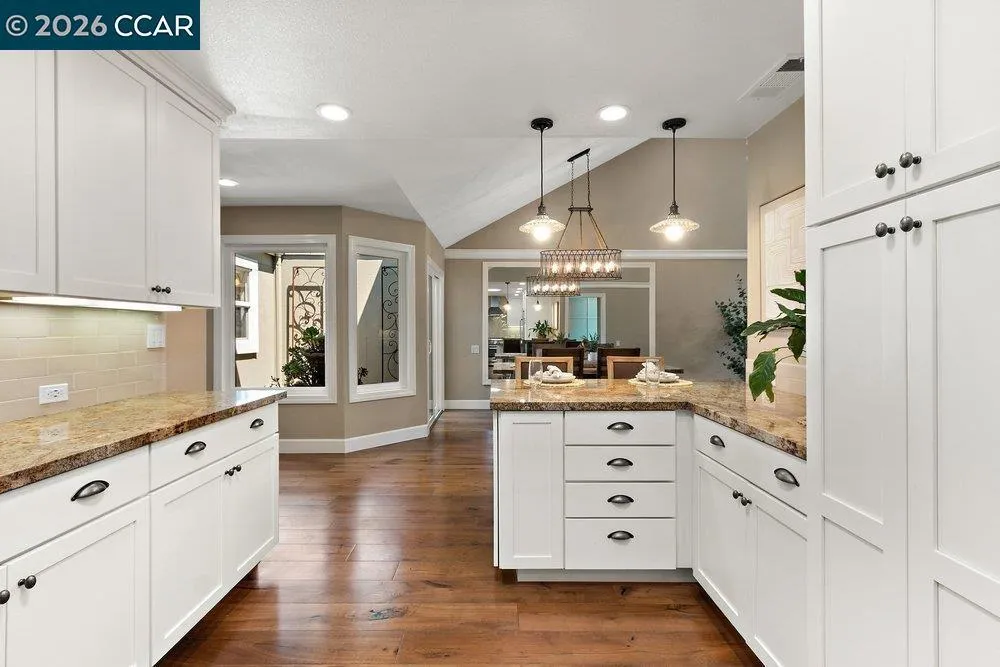565 Silver Lake Dr, Danville, CA 94526