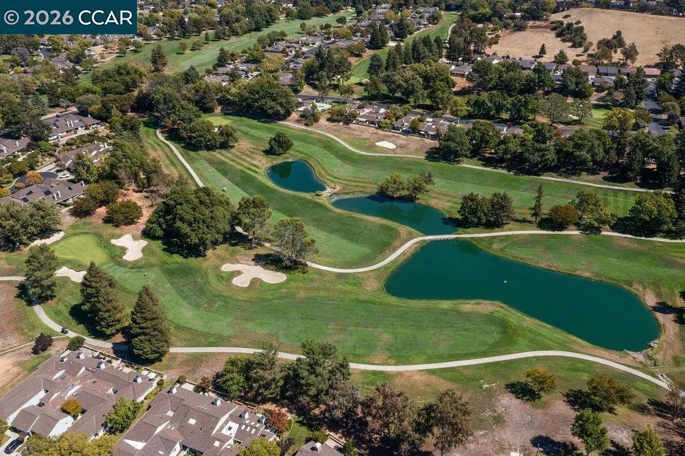 565 Silver Lake Dr, Danville, CA 94526