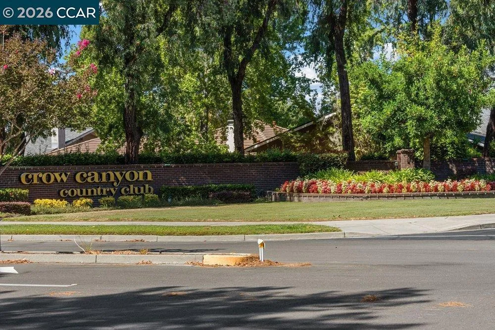 565 Silver Lake Dr, Danville, CA 94526