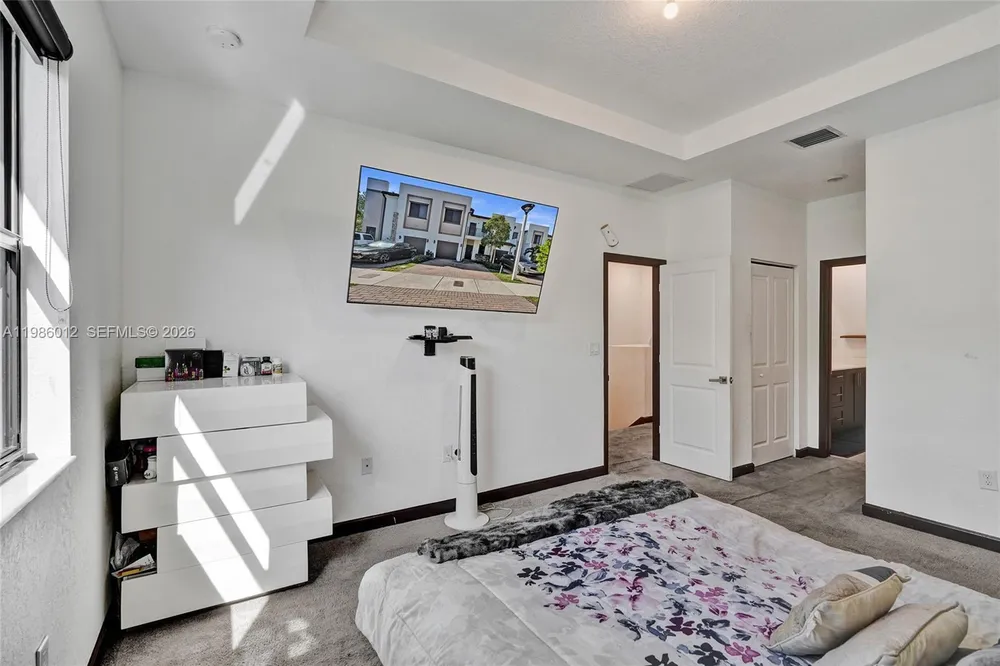 408 NE 212th Terrace, Miami, FL 33179
