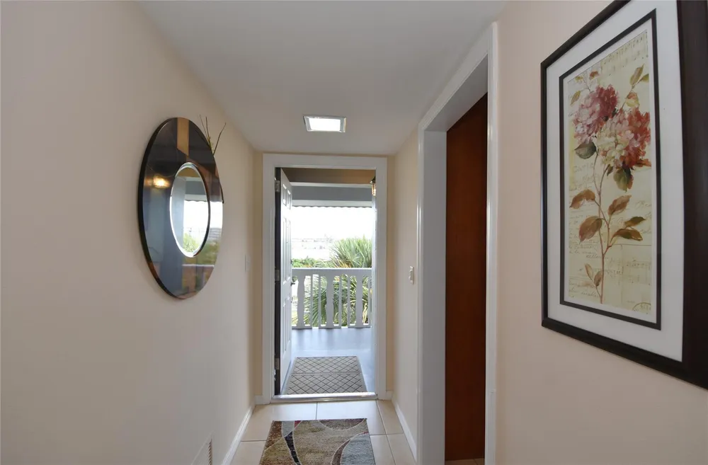 3111 NE 51st St, Fort Lauderdale, FL 33308