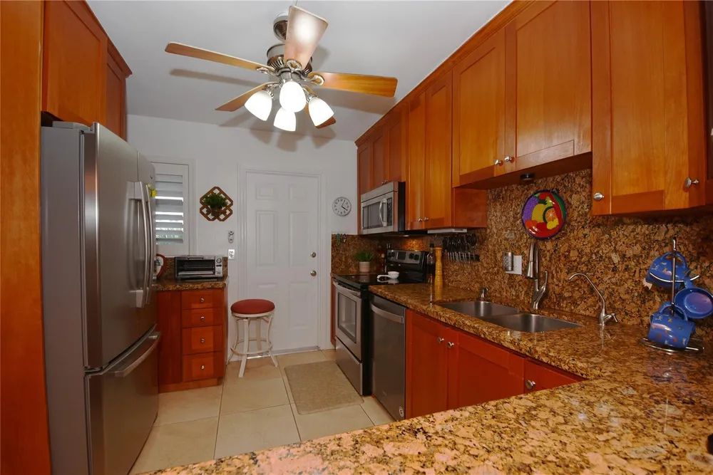 3111 NE 51st St, Fort Lauderdale, FL 33308
