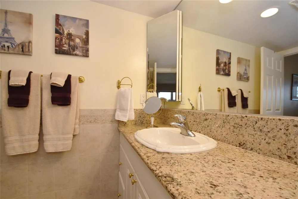 3111 NE 51st St, Fort Lauderdale, FL 33308