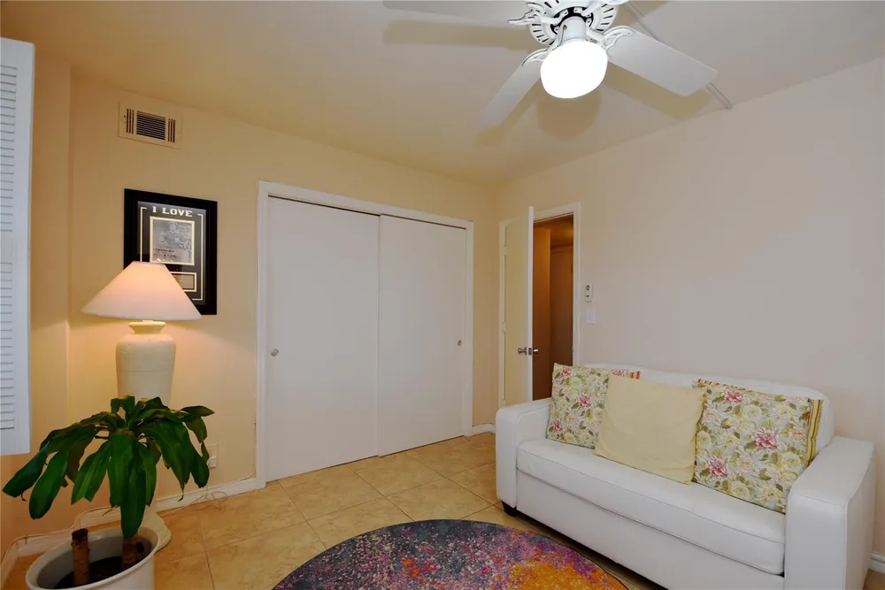 3111 NE 51st St, Fort Lauderdale, FL 33308