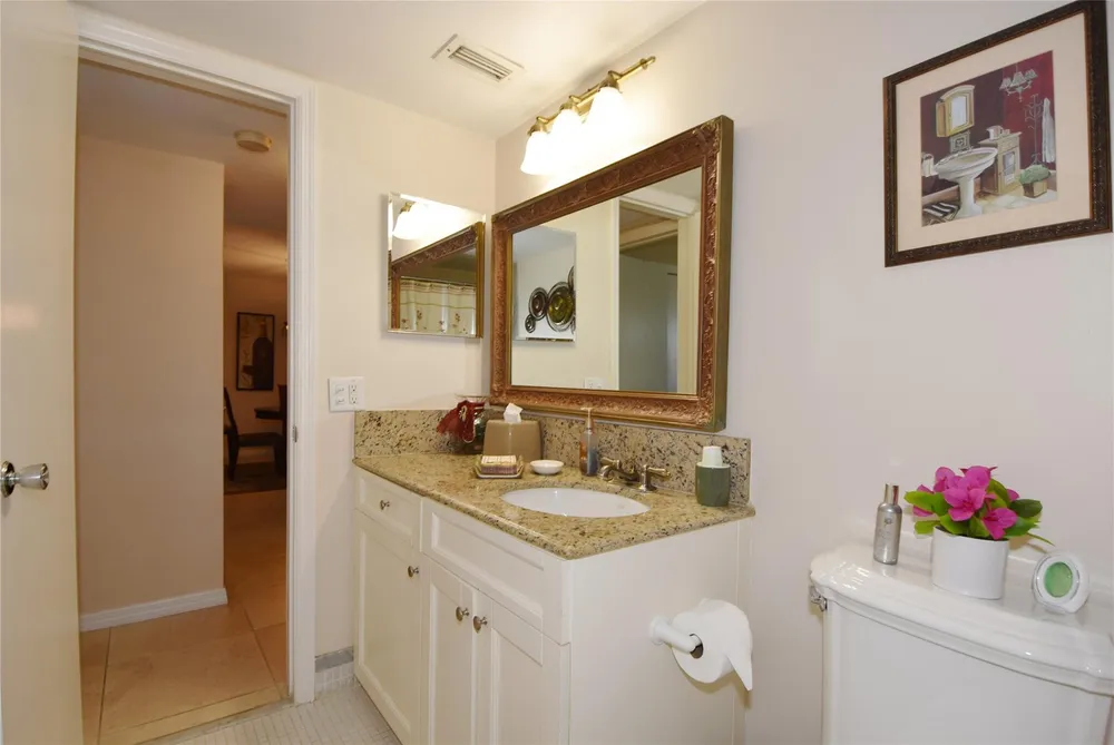 3111 NE 51st St, Fort Lauderdale, FL 33308