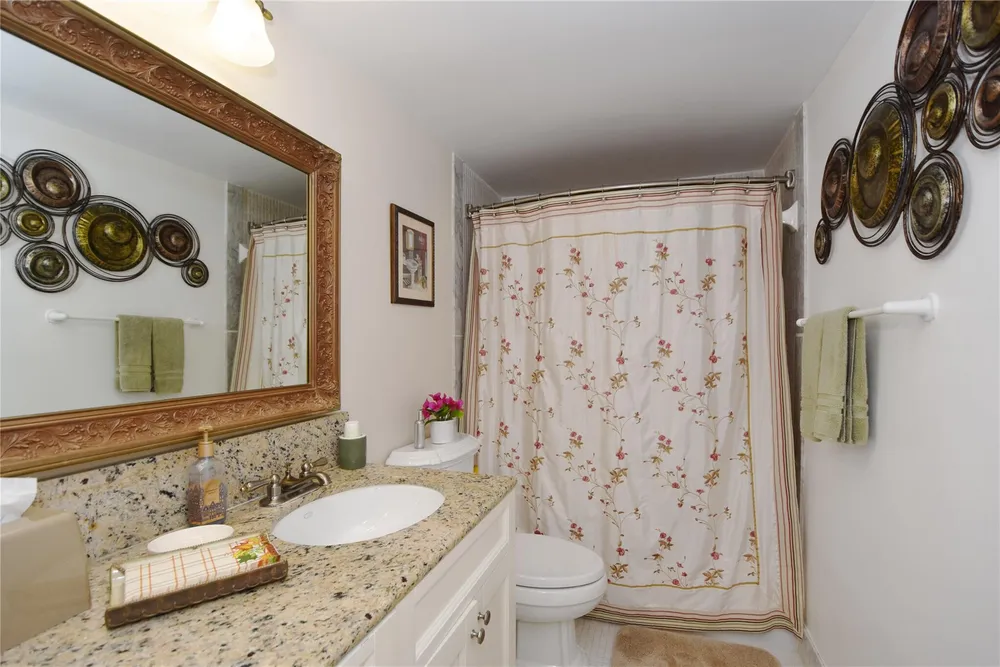 3111 NE 51st St, Fort Lauderdale, FL 33308