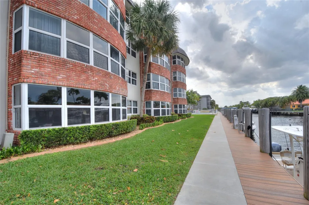 3111 NE 51st St, Fort Lauderdale, FL 33308