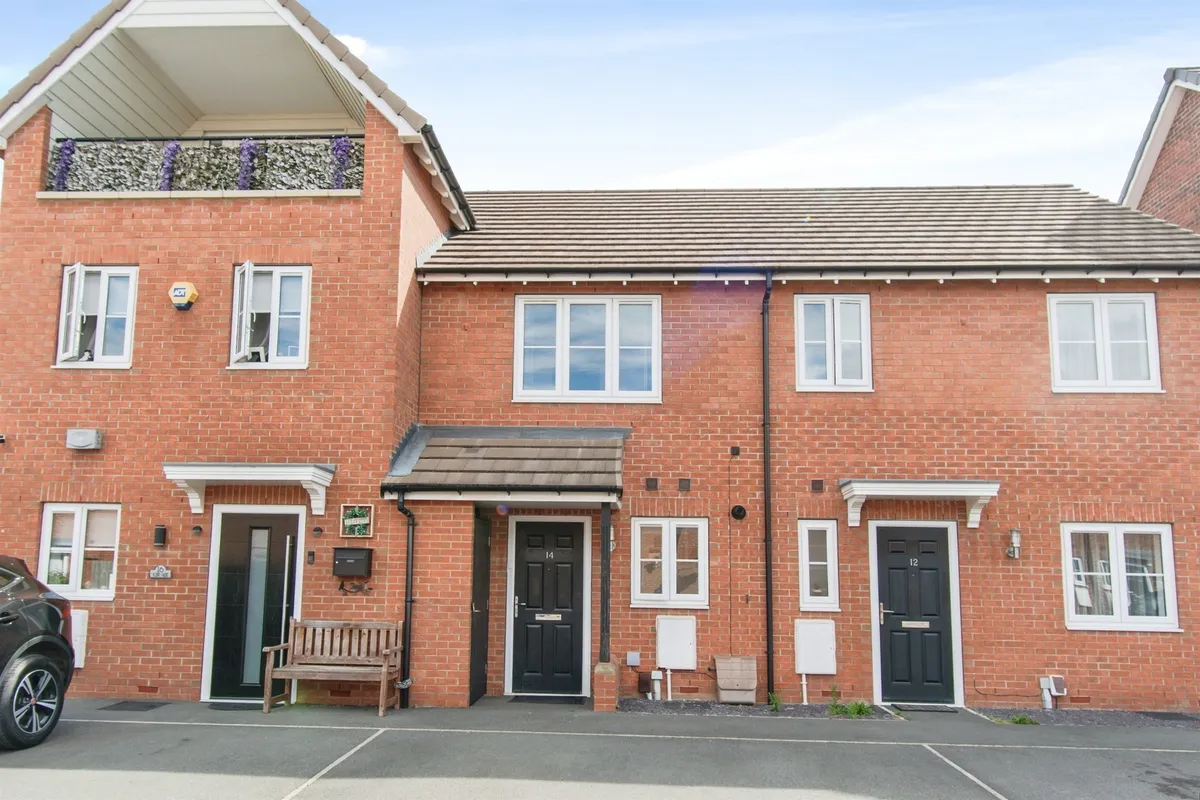 Lowe Lane, CASTLEFORD