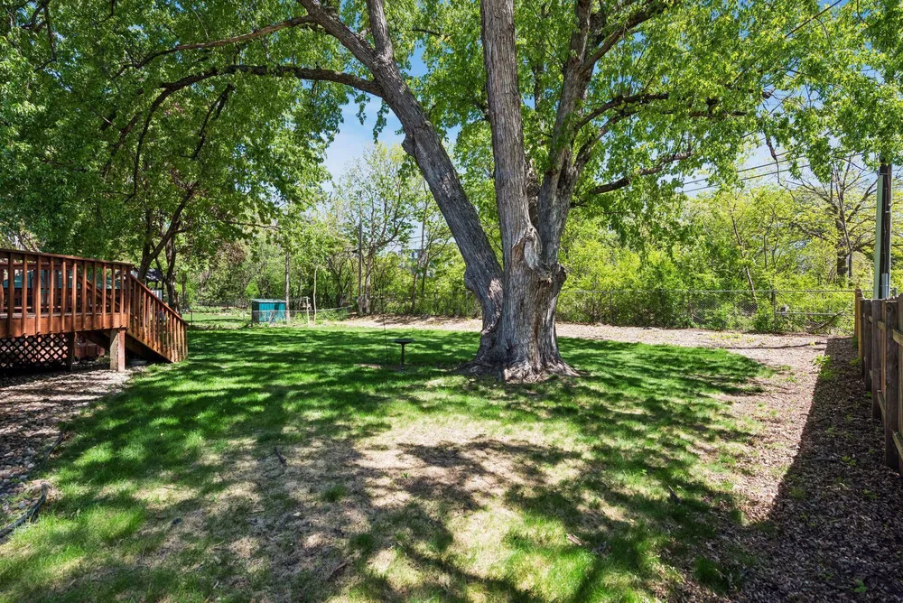 6717 Southdale Rd, Edina, MN 55435