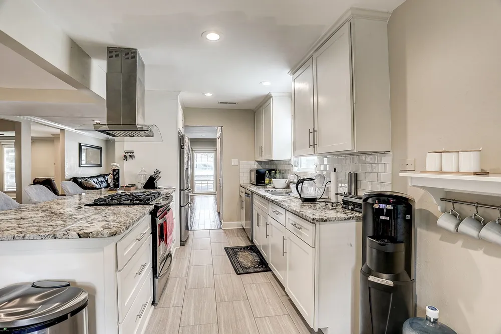12329 Ashcroft Dr, Houston, TX 77035