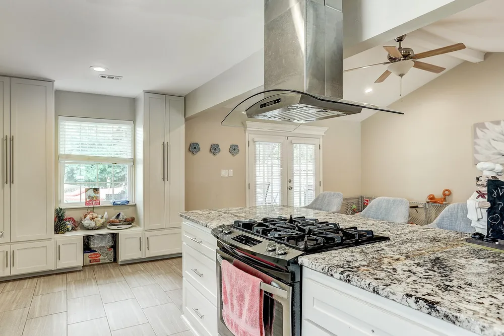 12329 Ashcroft Dr, Houston, TX 77035
