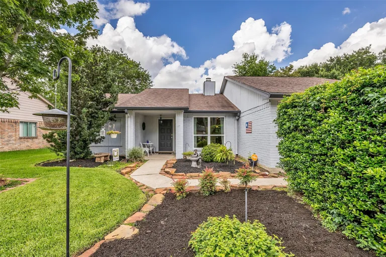 17314 Chapel Pine St, Spring, TX 77379