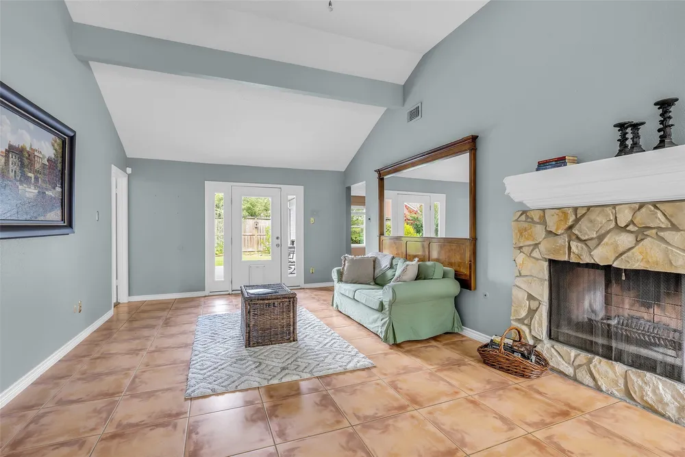 17314 Chapel Pine St, Spring, TX 77379