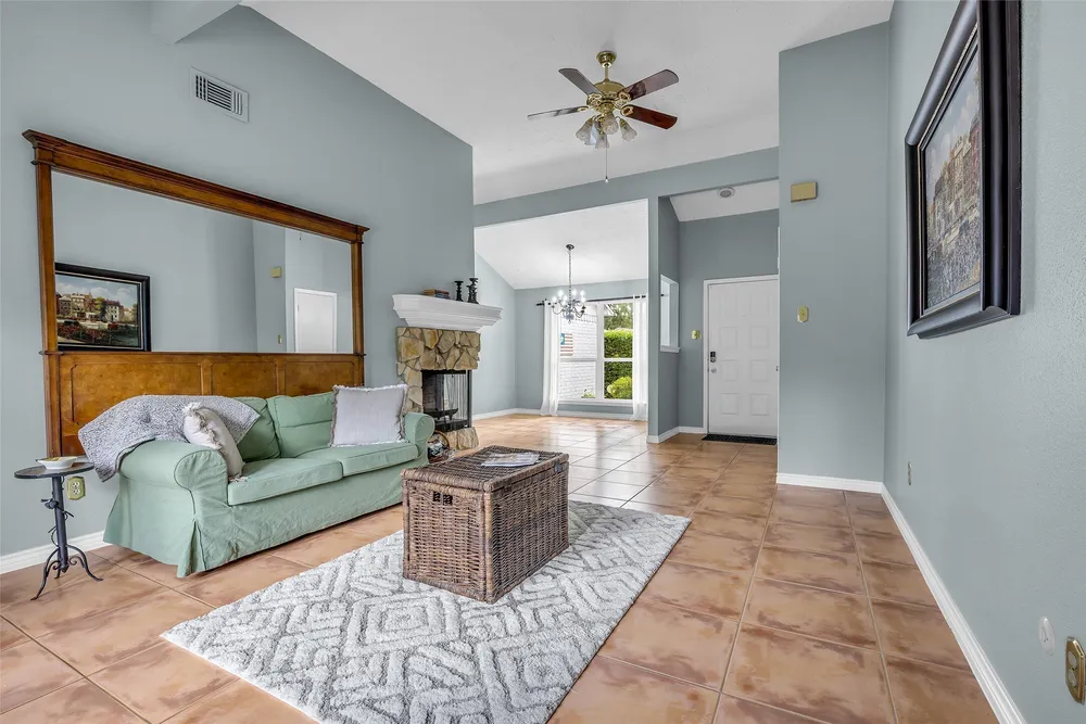 17314 Chapel Pine St, Spring, TX 77379