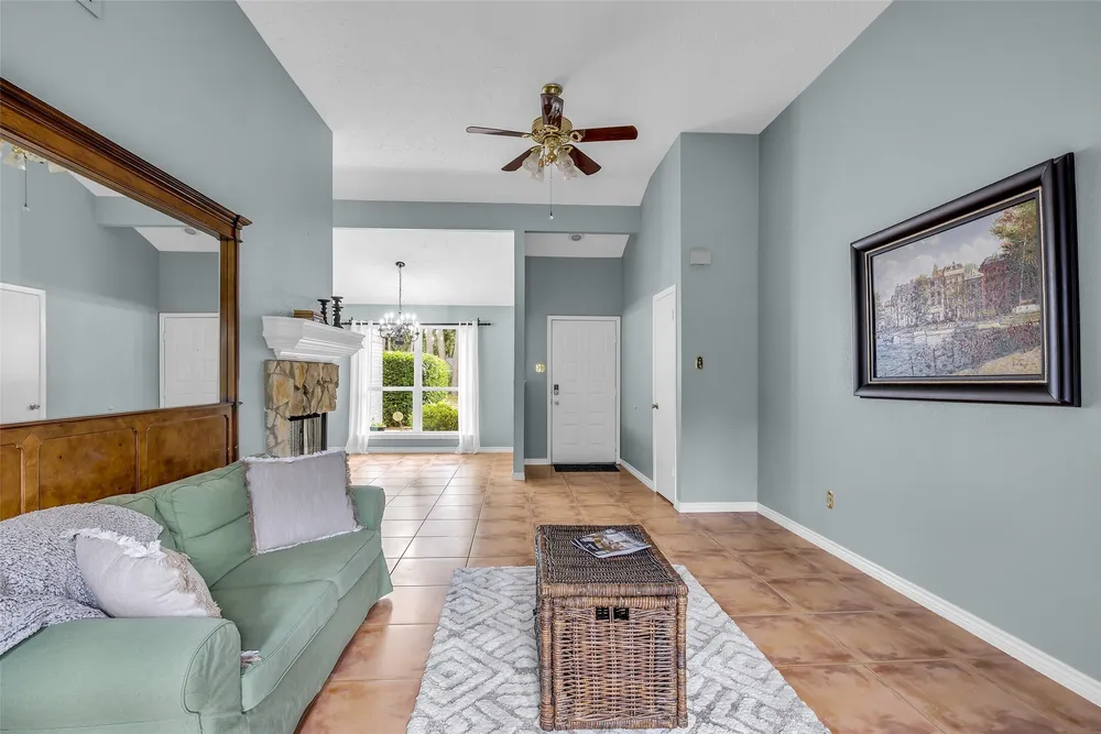 17314 Chapel Pine St, Spring, TX 77379