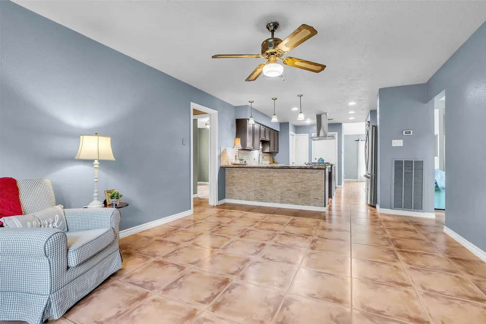 17314 Chapel Pine St, Spring, TX 77379
