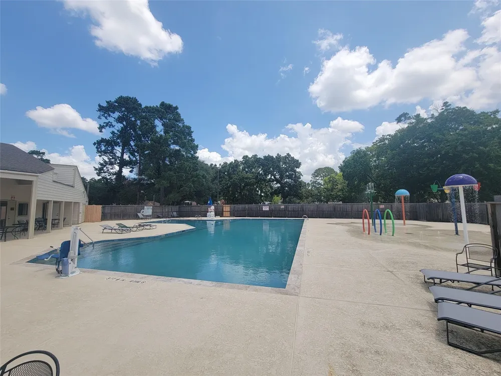 17314 Chapel Pine St, Spring, TX 77379