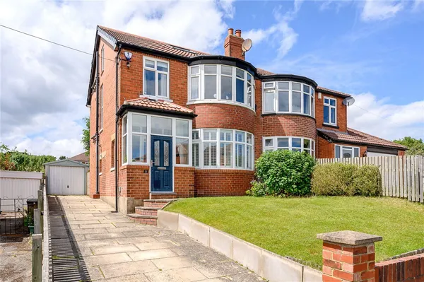 Kingswood Grove, Roundhay, Leeds, LS8