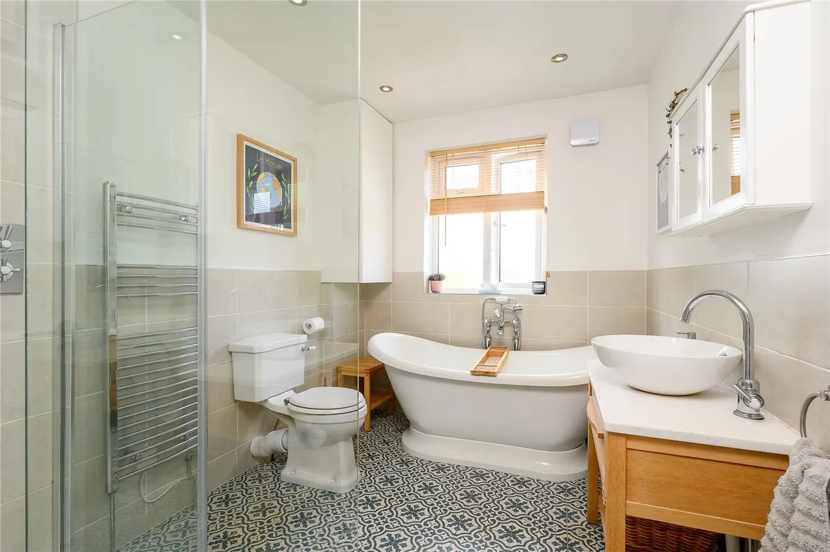 Kingswood Grove, Roundhay, Leeds, LS8
