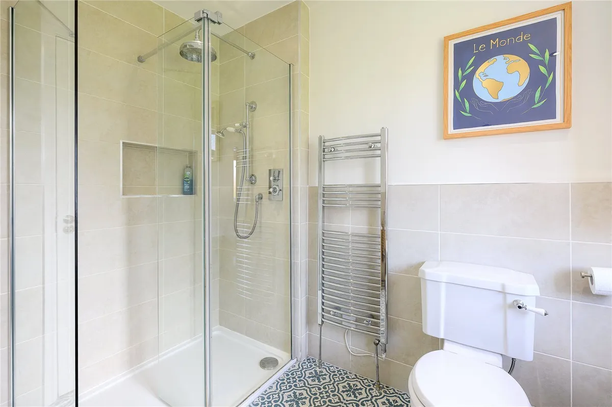 Kingswood Grove, Roundhay, Leeds, LS8