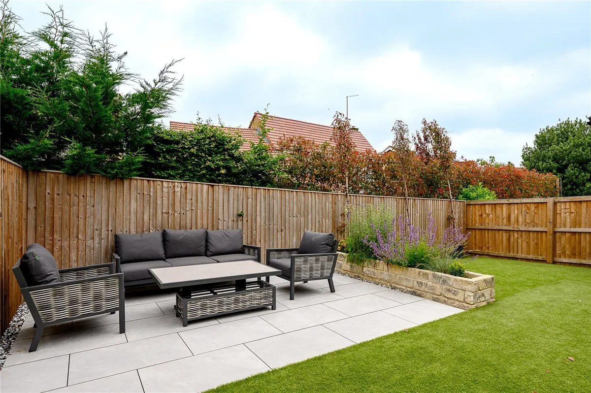 Johnson Crescent, Collingham, LS22