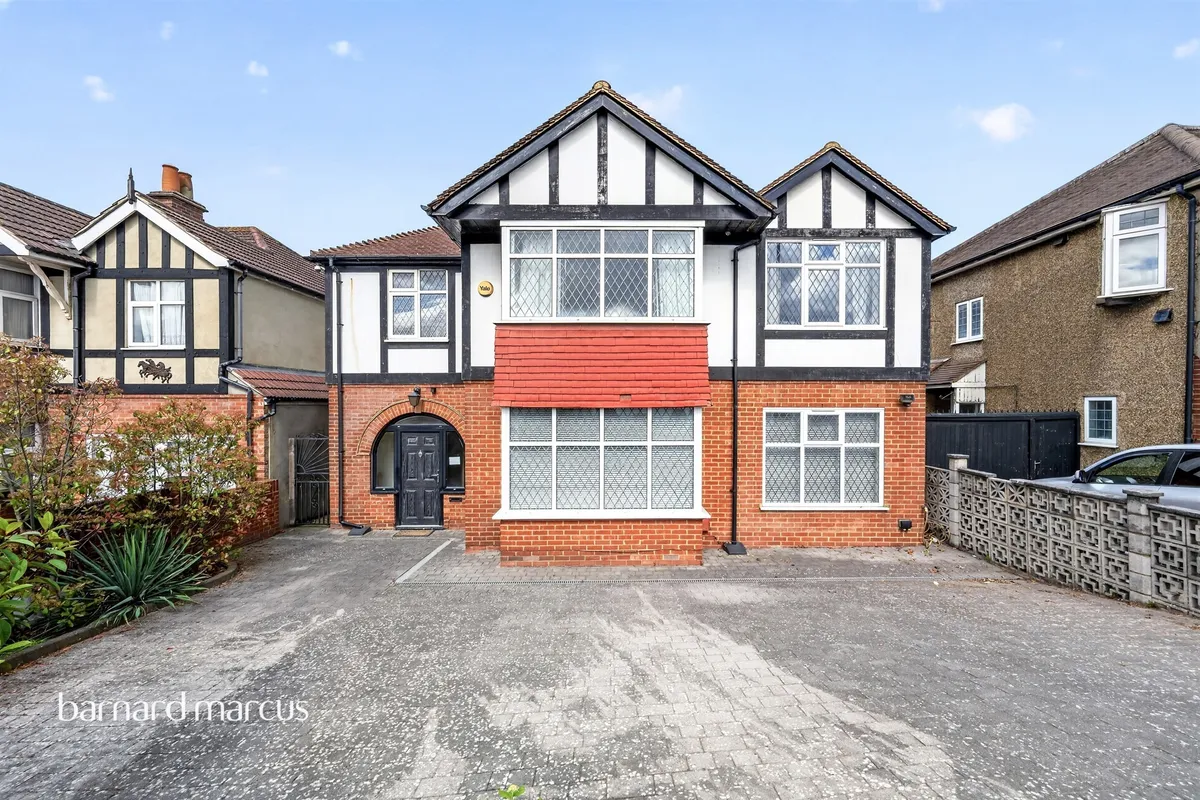 Tolworth Rise North, SURBITON