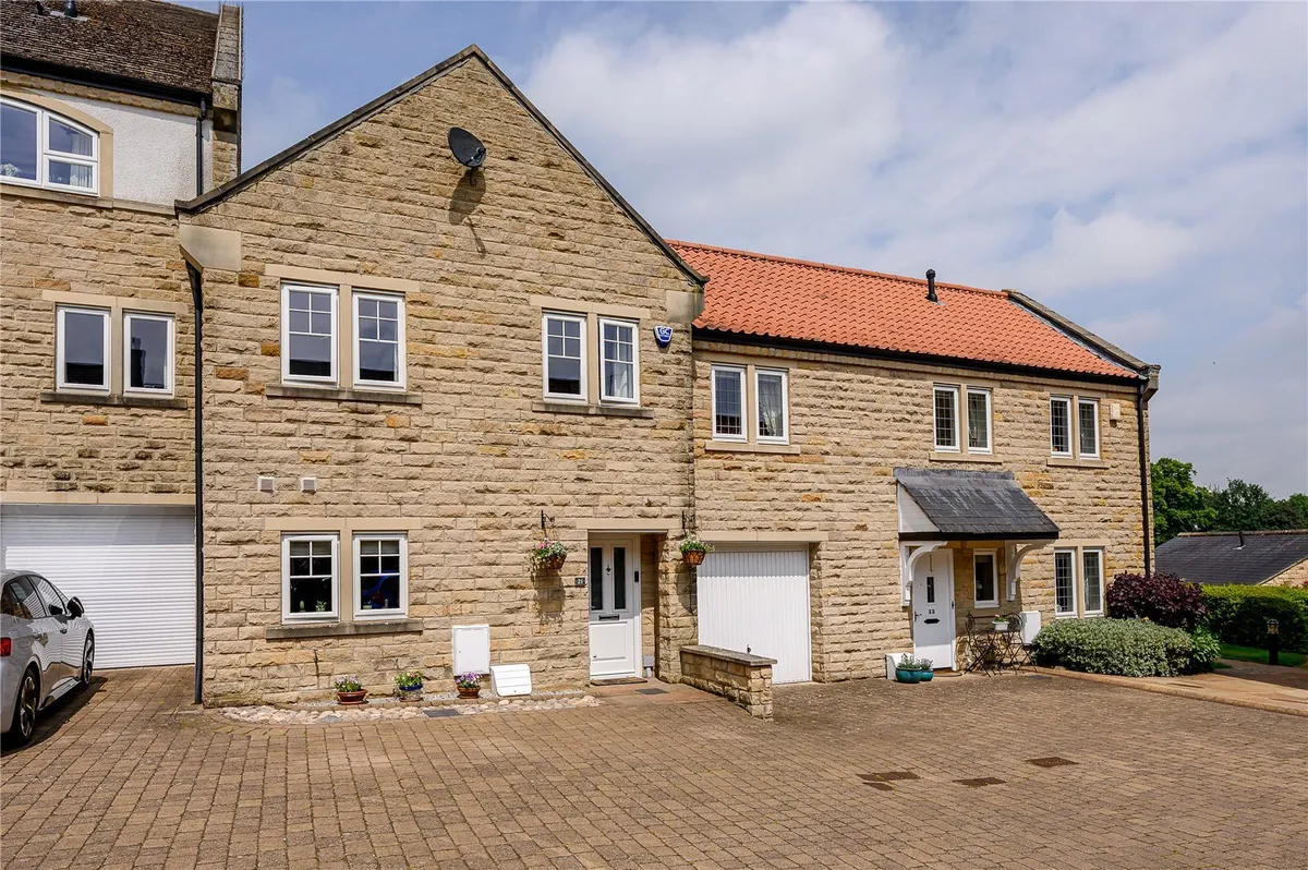 Micklethwaite Steps, Wetherby, LS22