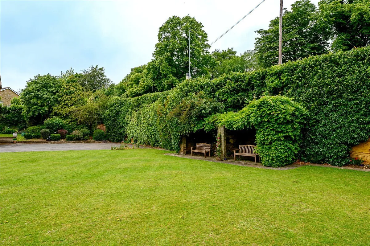 Leconfield Court, Wetherby, LS22