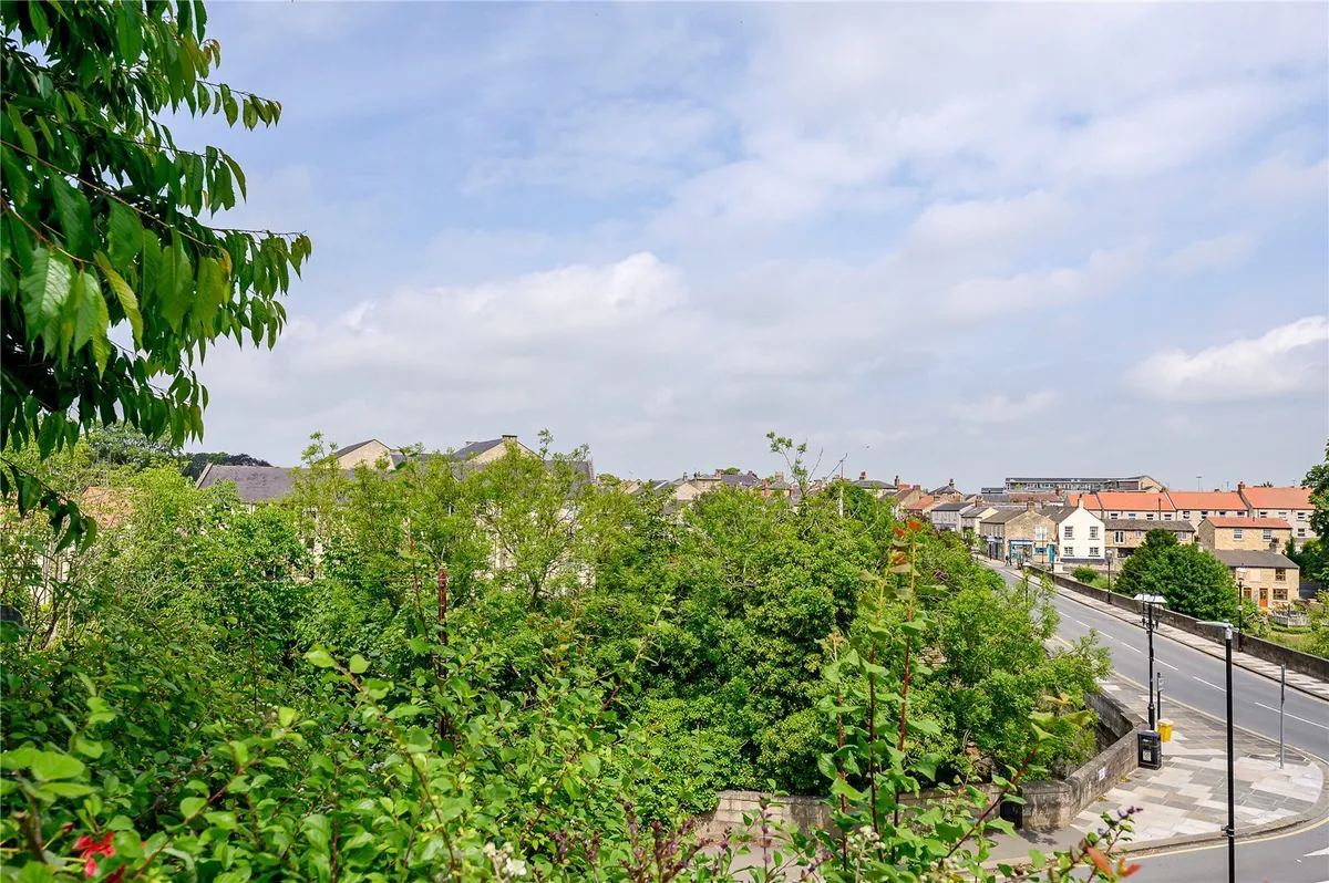 Micklethwaite Steps, Wetherby, LS22