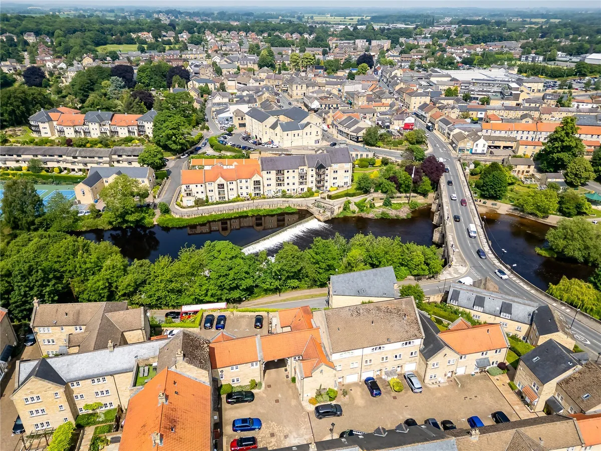 Micklethwaite Steps, Wetherby, LS22