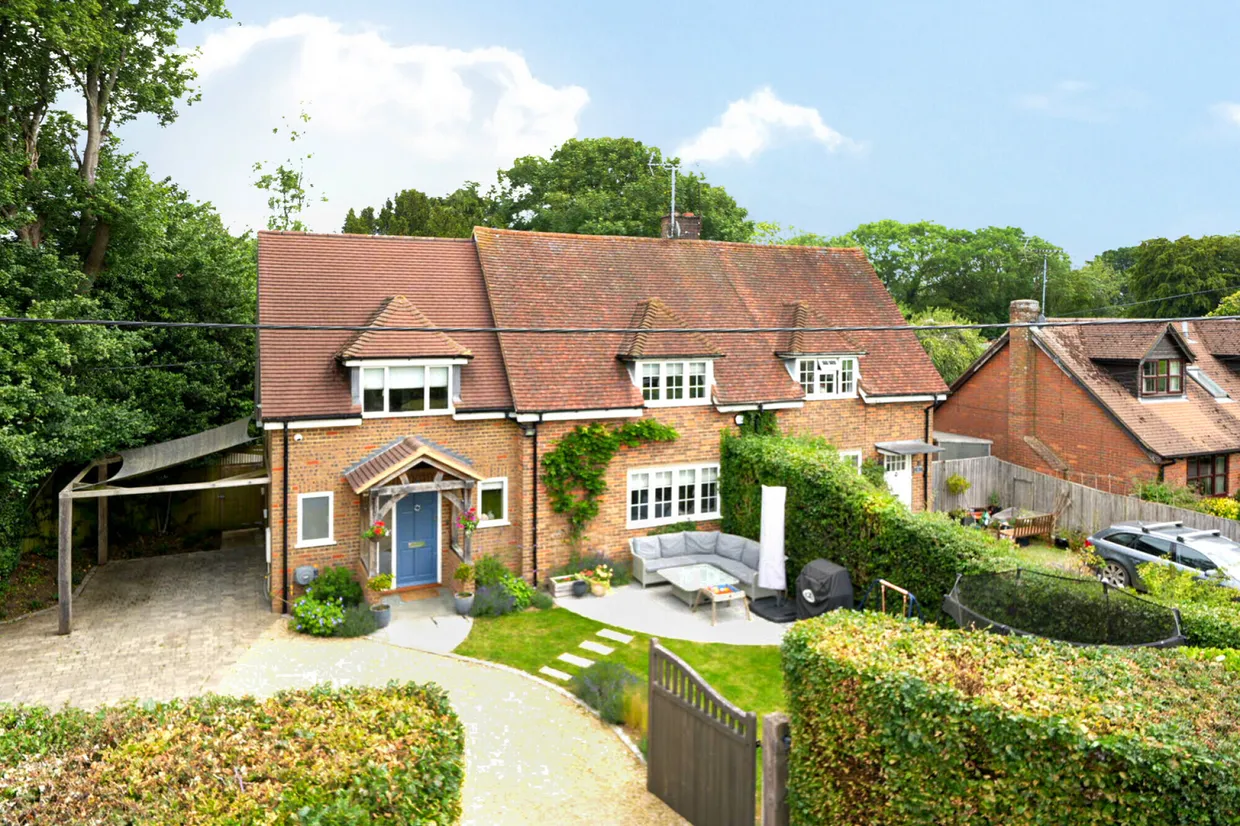 Moat Lane, Prestwood, HP16 photo 1