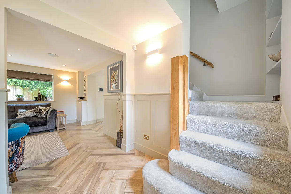 Moat Lane, Prestwood, HP16 photo 5