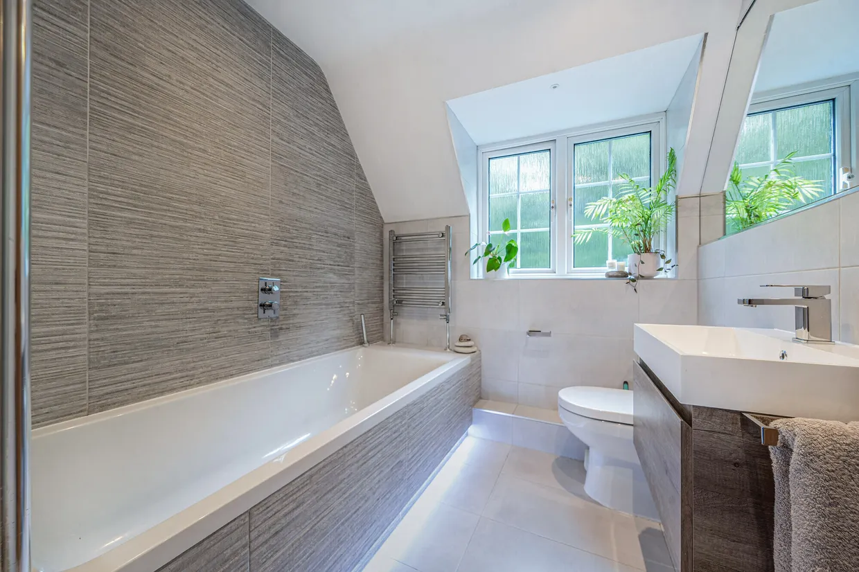 Moat Lane, Prestwood, HP16 photo 15