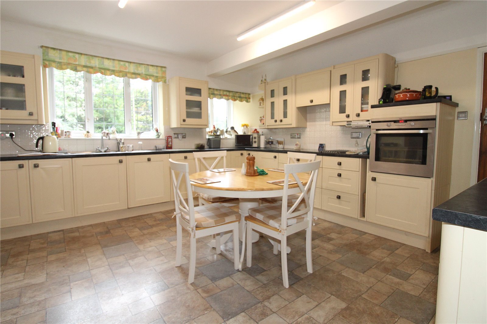 The Avenue, Fareham, Hampshire, PO14 Image 2