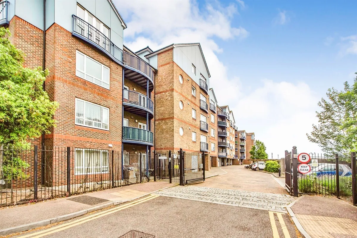 Argent Street, Grays